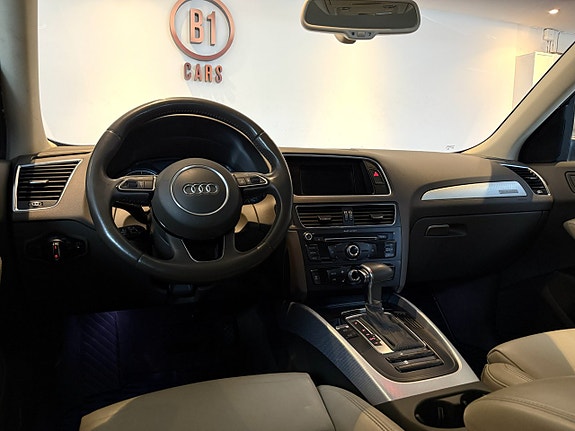 Audi Q5 12 of 18
