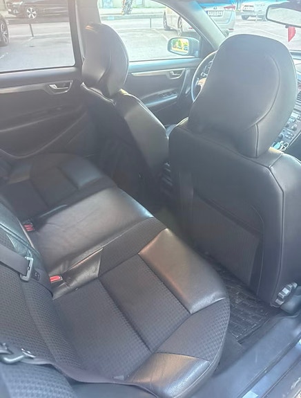 Volvo V70 6 of 6