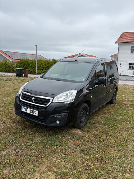 Peugeot Partner 2 of 5