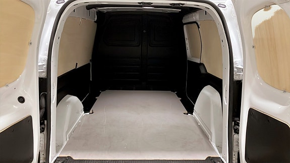 Mercedes-Benz eCitan 10 of 12