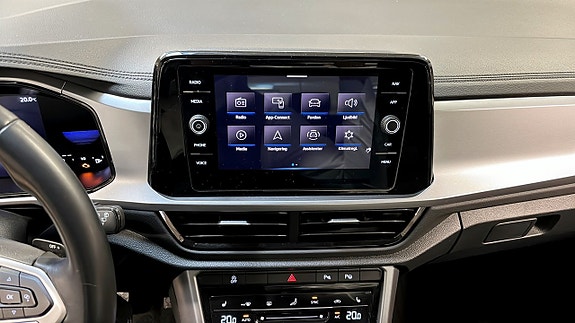 Volkswagen T-Roc 9 of 12