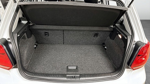 Volkswagen Polo 12 of 12
