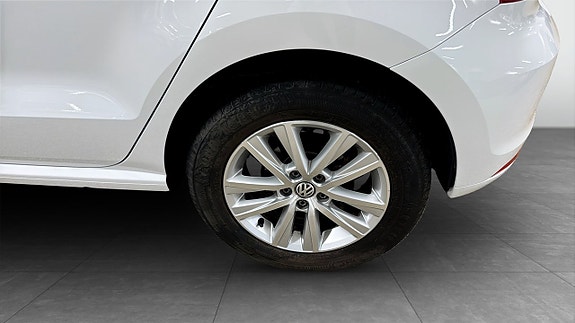 Volkswagen Polo 6 of 12