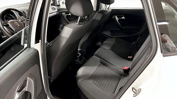Volkswagen Polo 11 of 12