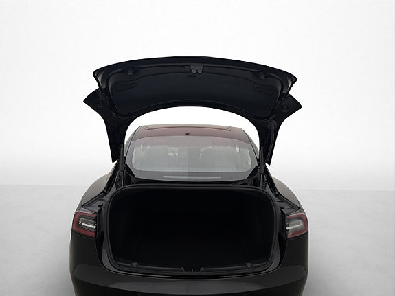 Tesla Model 3 10 of 30
