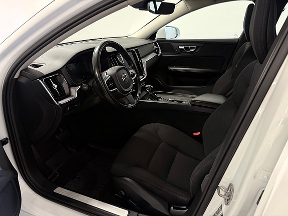 Volvo V60 8 of 12