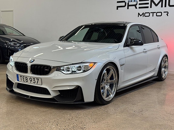 BMW M3 4 of 30