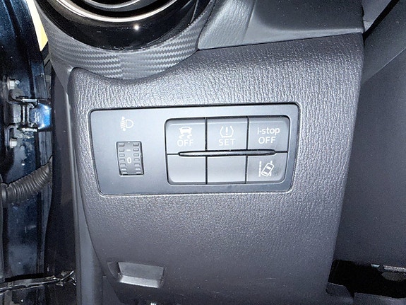 Mazda 2 15 of 16