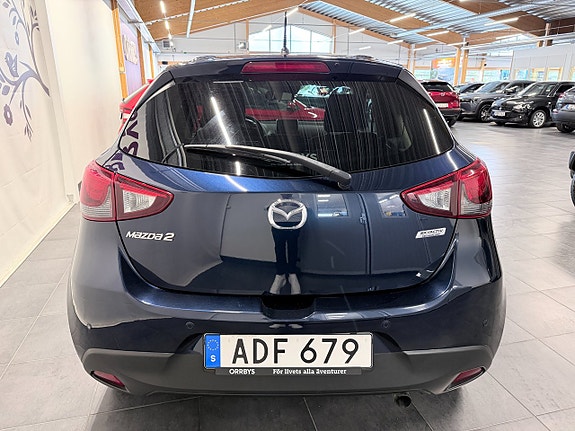 Mazda 2 4 of 16
