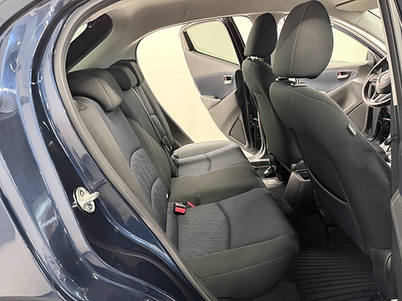 Mazda 2 8 of 16