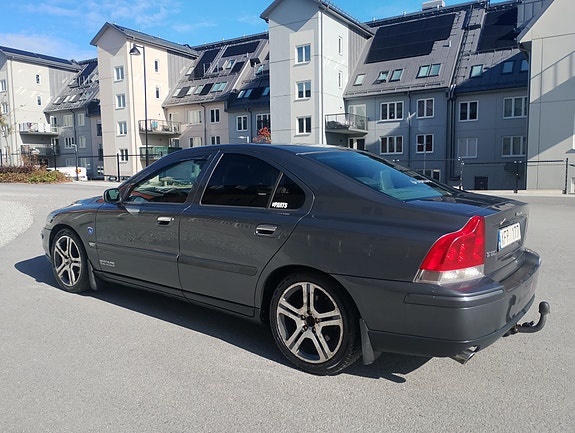 Volvo S60 3 of 5