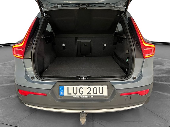 Volvo XC40 13 of 13