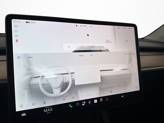 Tesla Model Y 22 of 30