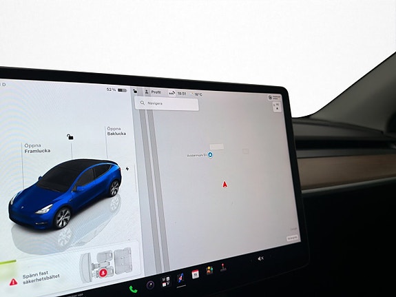 Tesla Model Y 16 of 30