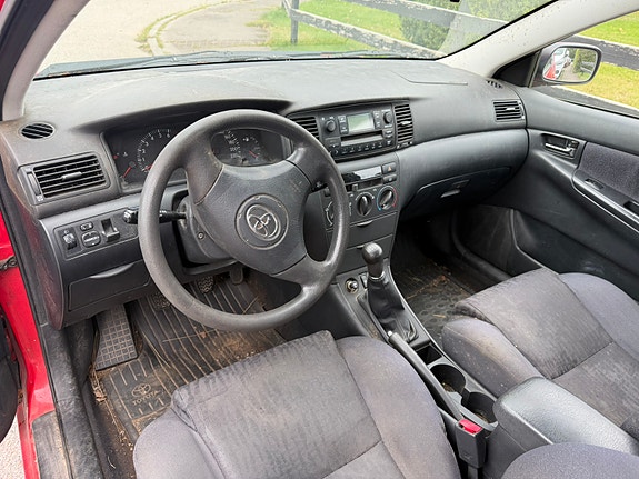 Toyota Corolla 5 of 5