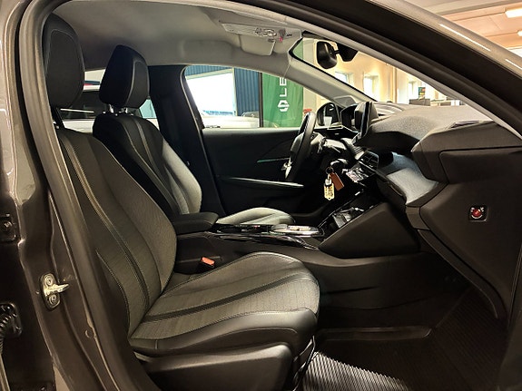 Peugeot 208 12 of 21