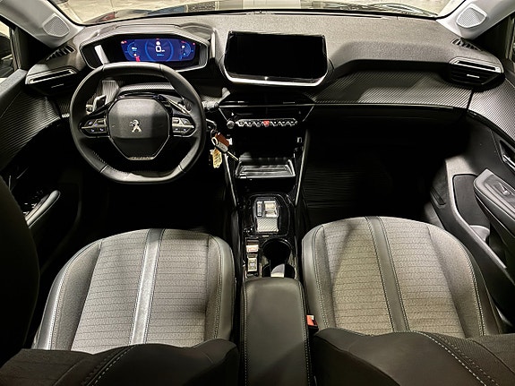Peugeot 208 16 of 21