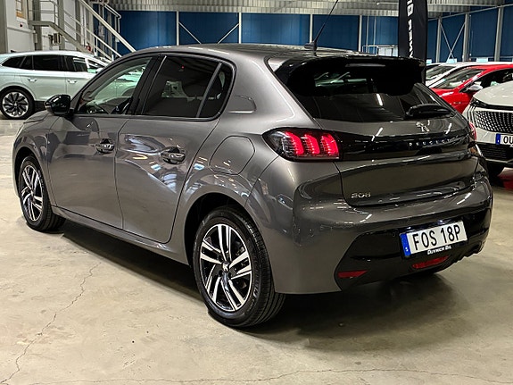 Peugeot 208 5 of 21