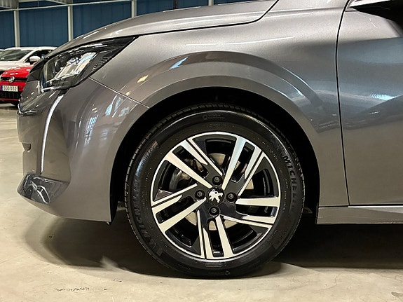 Peugeot 208 9 of 21