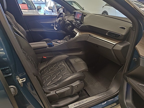 Peugeot 3008 14 of 15