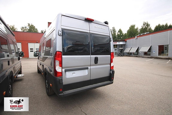 Adria Twin Select 640 SLB 3 of 17
