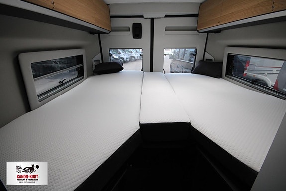 Adria Twin Select 640 SLB 12 of 17