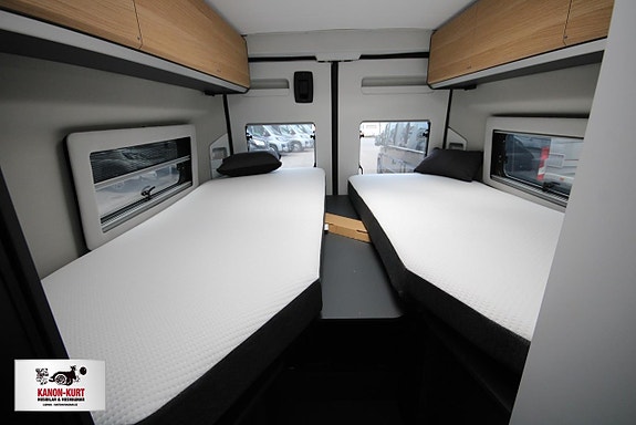 Adria Twin Select 640 SLB 11 of 17