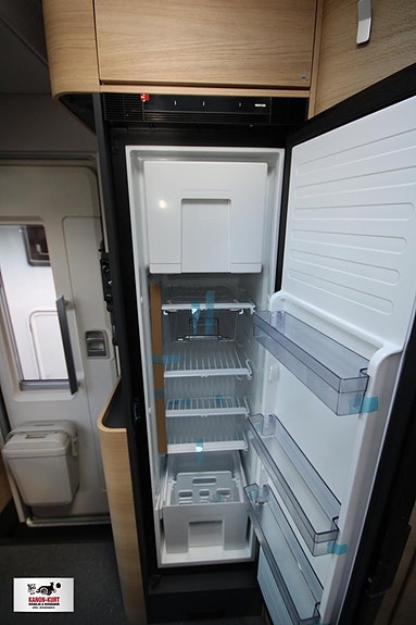 Adria Matrix Select 670 SL 18 of 22