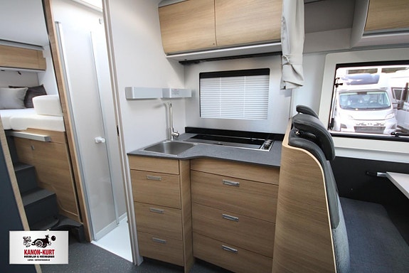 Adria Matrix Select 670 SL 16 of 22