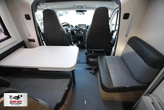 Adria Matrix Select 670 SL 14 of 22