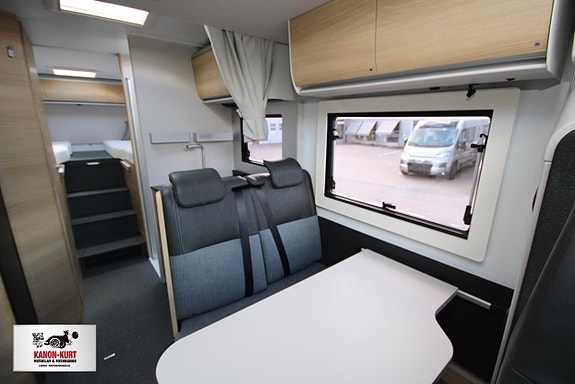 Adria Matrix Select 670 SL 7 of 22