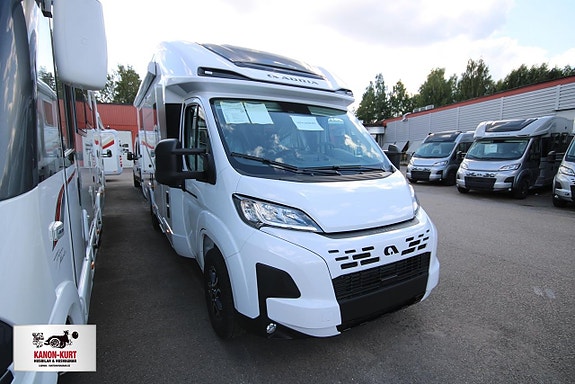 Adria Matrix Select 670 SL 3 of 22