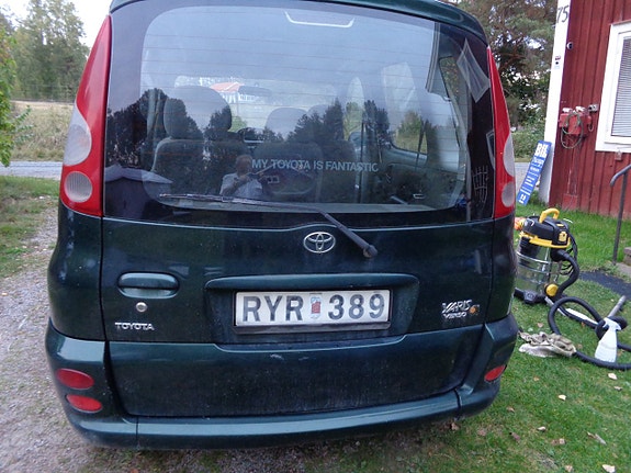 Toyota Yaris Verso 7 of 30