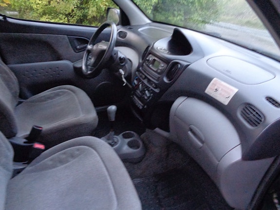 Toyota Yaris Verso 15 of 30