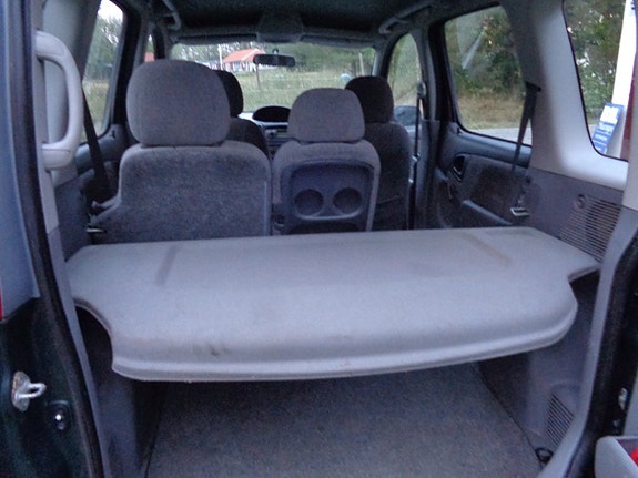 Toyota Yaris Verso 6 of 30