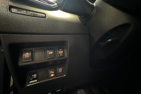 Nissan X-Trail 10 of 15