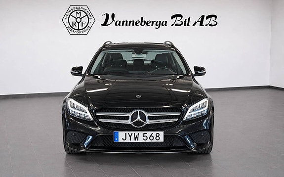 Mercedes-Benz C200 d 2 of 8