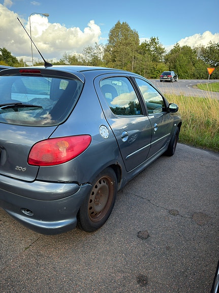 Peugeot 206 6 of 9