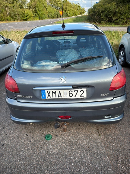 Peugeot 206 4 of 9