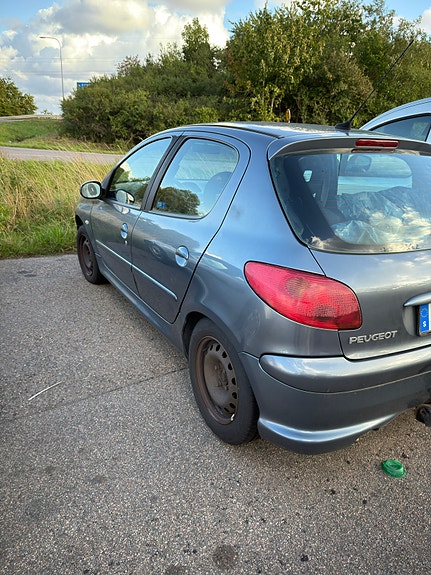 Peugeot 206 7 of 9