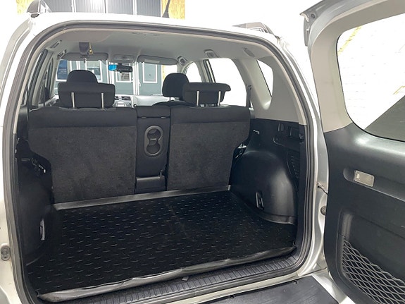 Toyota RAV4 14 of 30