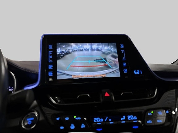 Toyota C-HR 17 of 19
