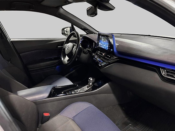 Toyota C-HR 10 of 19