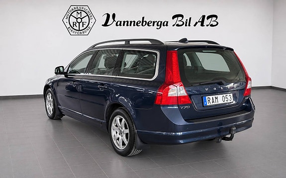 Volvo V70 4 of 6