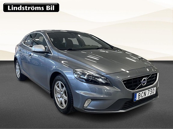 Volvo V40 3 of 21