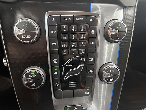 Volvo V40 19 of 21