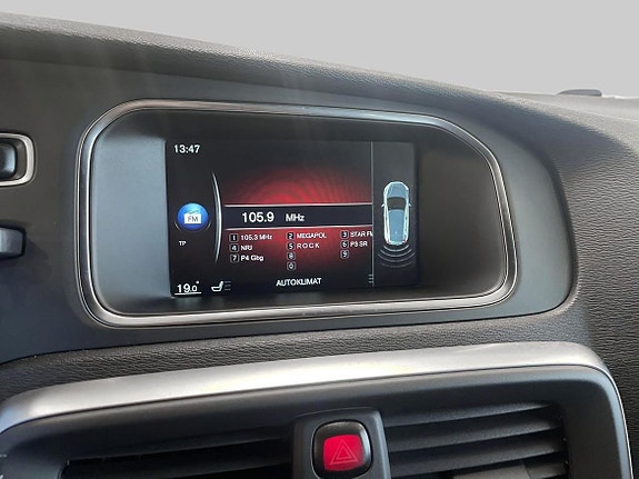 Volvo V40 16 of 21