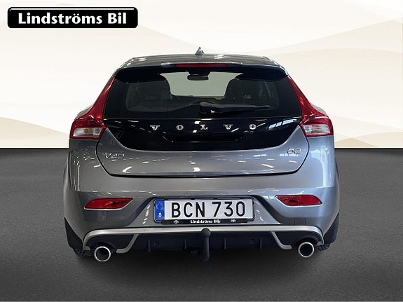 Volvo V40 7 of 21