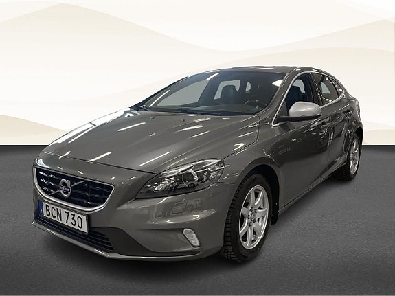 Volvo V40 18 of 21