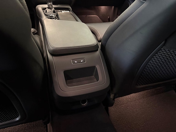 Volvo V90 Cross Country 24 of 27